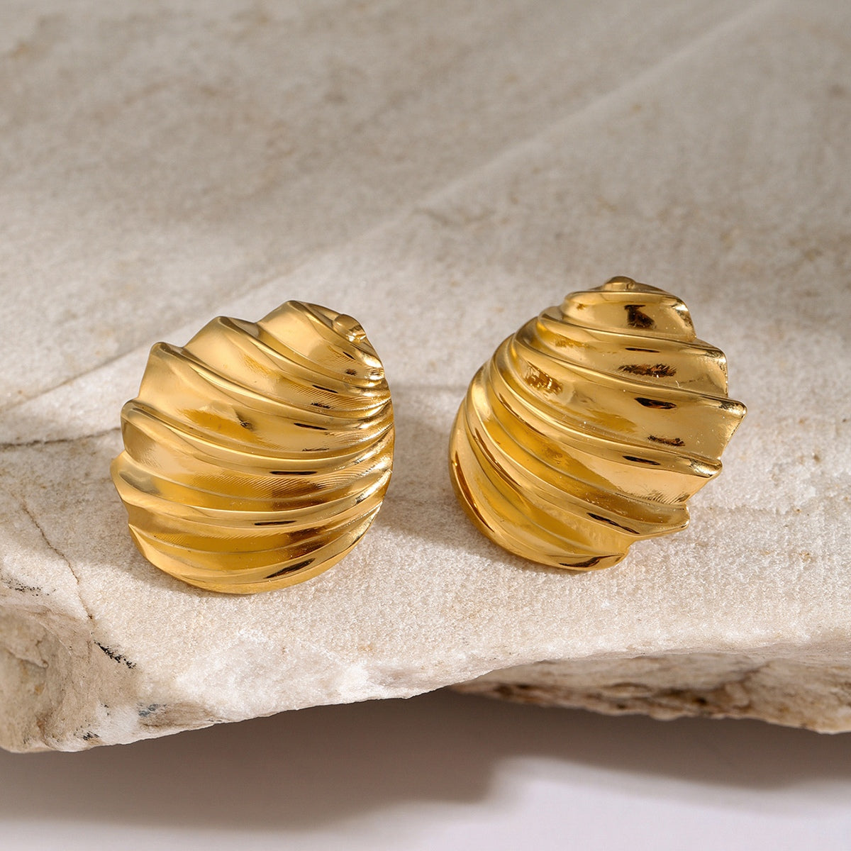 Shell Shape Stud Earrings