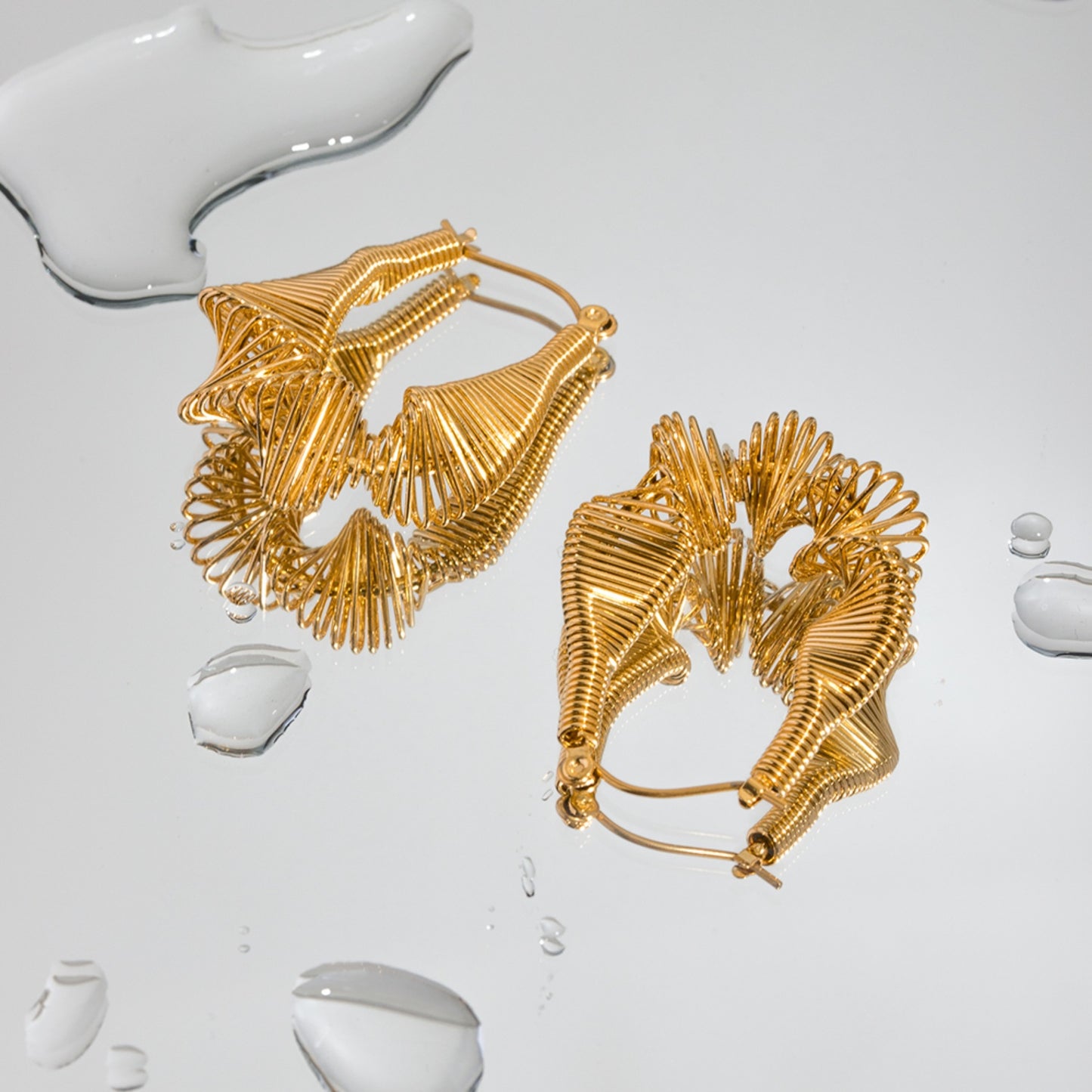 Broken Love 
18K Gold-Plated Earrings