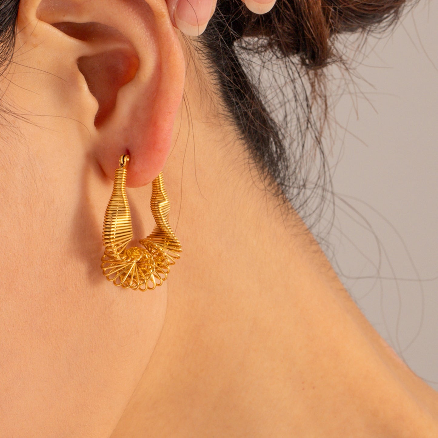 Broken Love 
18K Gold-Plated Earrings