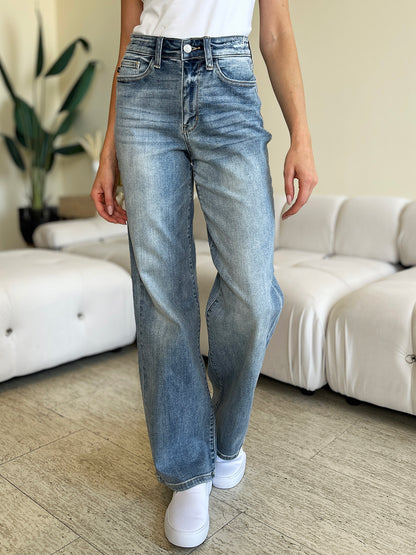 Judy Blue Straight Jeans